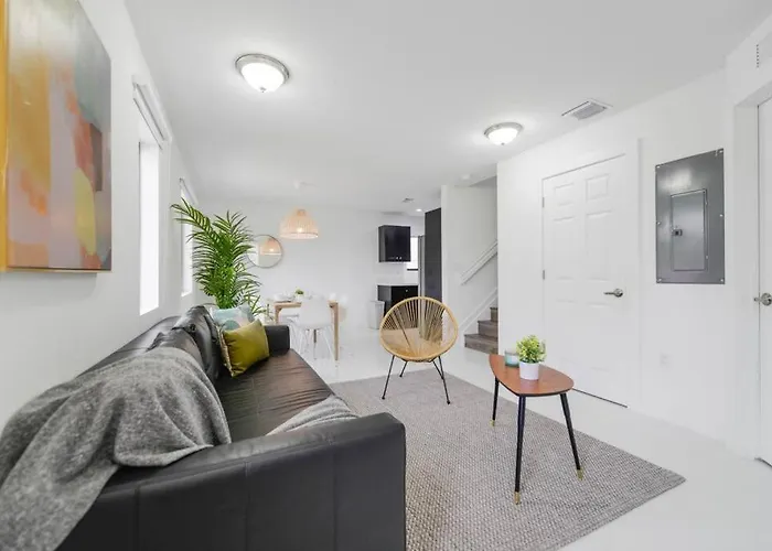 Brand New Duplex 3 Bedroom 2,5 Bathrooms With Parking